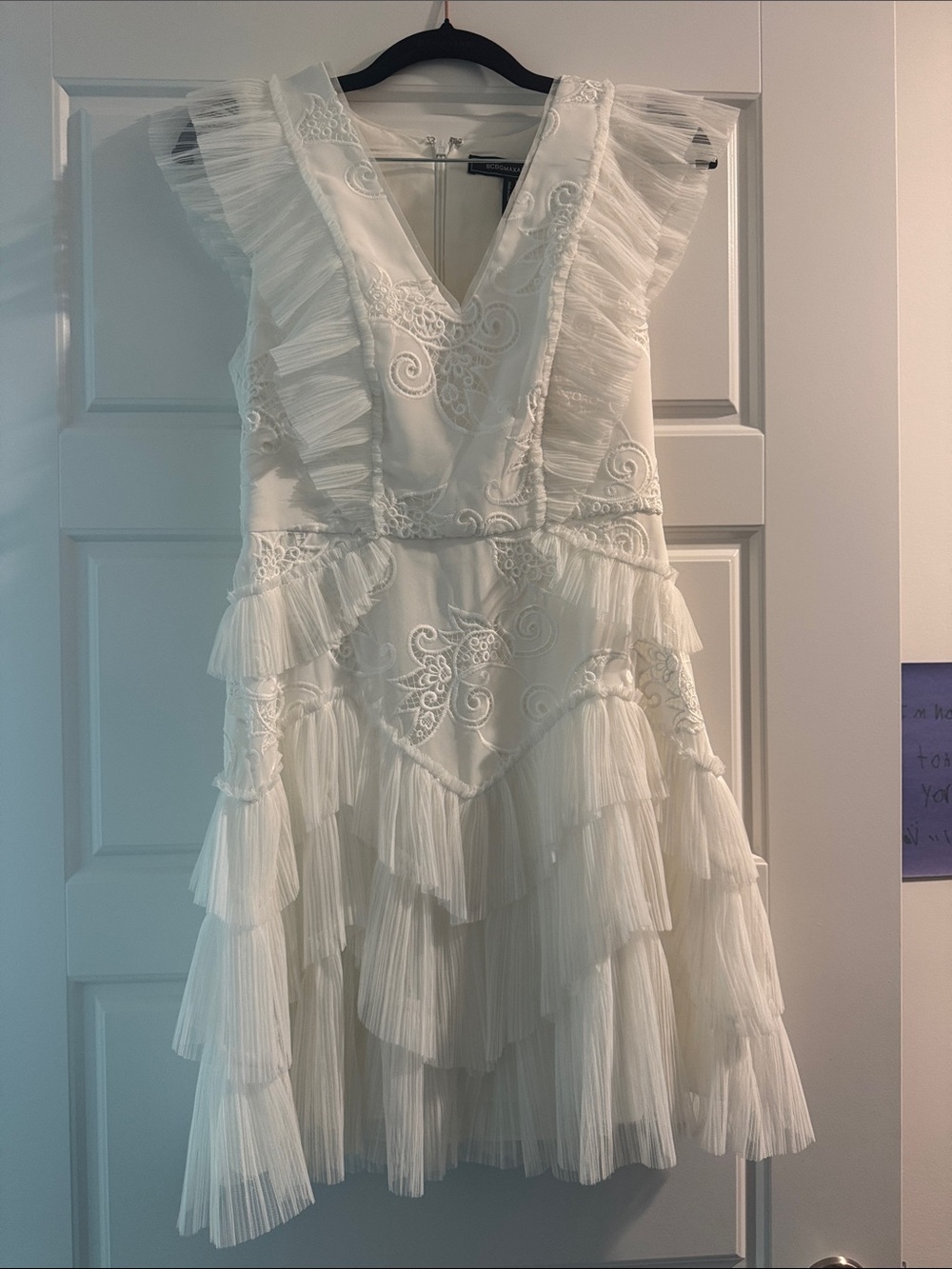 BCBGMaxAzria white Ruffled V‑Neck Lace Cocktail Dress - Picture 2 of 8